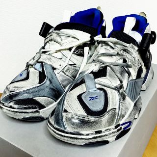 リーボック(Reebok)の入手困難 即発送 VETEMENTS×Reebok ポンプフューリー(スニーカー)