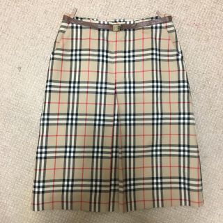 バーバリー(BURBERRY)のバーバリースカート(ひざ丈スカート)