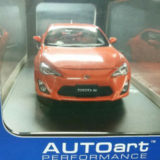 トヨタTOYOTA86 GT-Limited オートアート1/18(ミニカー)