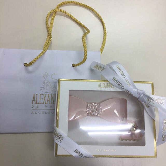 Alexandre de Paris(アレクサンドルドゥパリ)の未使用 アレクサンドル ドゥ パリ バレッタ クリップセット箱  リボン紙袋つき レディースのヘアアクセサリー(バレッタ/ヘアクリップ)の商品写真