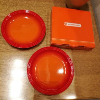 ルクルーゼ(LE CREUSET)の【新品】ル・クルーゼ　ラウンドプレート15cm×2枚　オレンジ(食器)