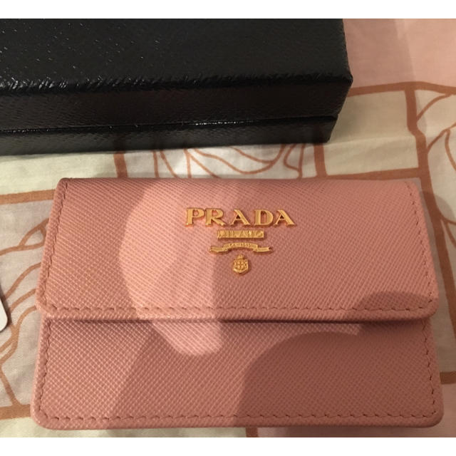 限定品得価 PRADA - あやぴんさん3/15までお取置き☆PRADA サーモン