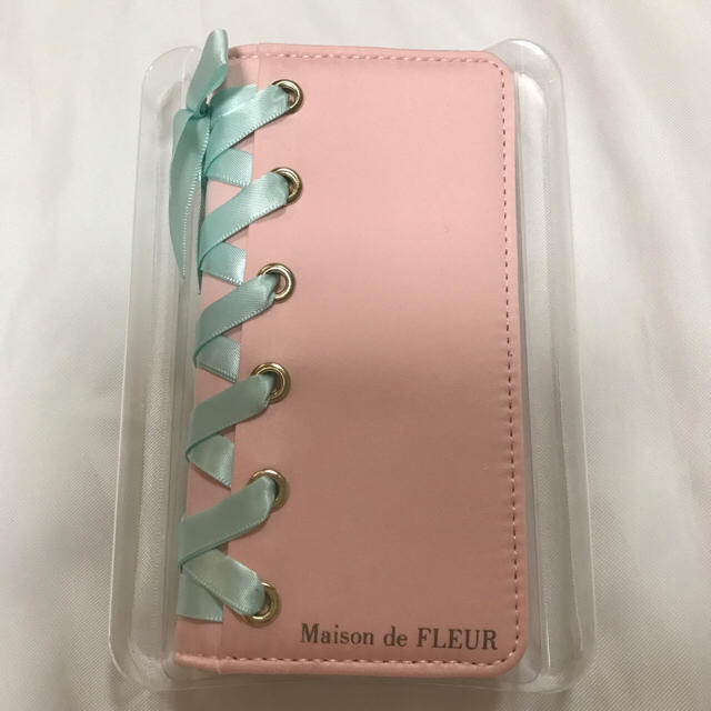 Maison de FLEUR(メゾンドフルール)のメゾンドフルール iPhoneケース スマホ/家電/カメラのスマホアクセサリー(モバイルケース/カバー)の商品写真