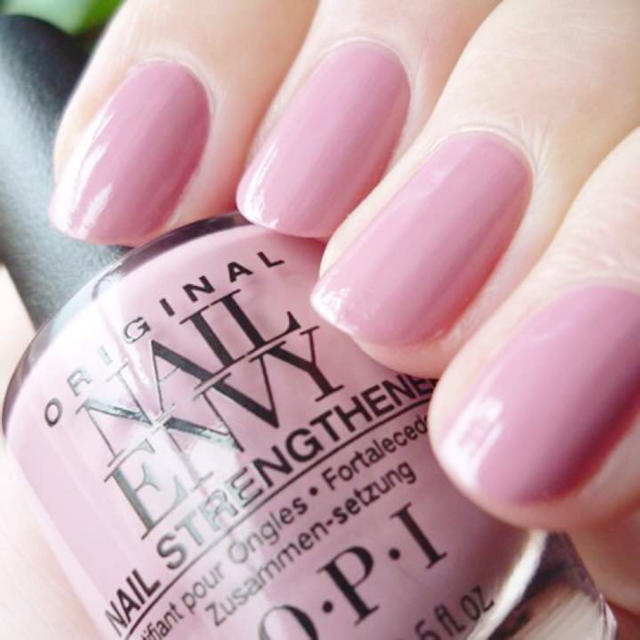 OPI(オーピーアイ)のOPI ●ネイル エンビー プラス カラー 15mL ハワイアン オーキッド コスメ/美容のネイル(マニキュア)の商品写真