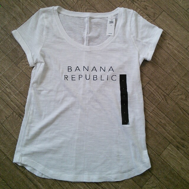 Banana Republic - BANANA REPUBLIC Ｔシャツの通販 by ゆず｜バナナリ ...