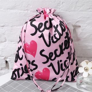 ヴィクトリアズシークレット(Victoria's Secret)のVictoria’s Secret 巾着袋 巾着バッグ 「新品」(トートバッグ)