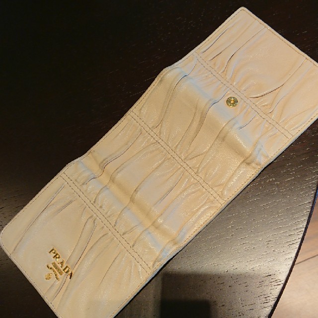 PRADA(プラダ)のPRADA 三つ折財布 メンズのファッション小物(折り財布)の商品写真