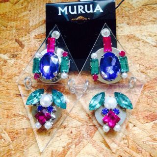 ムルーア(MURUA)のMURUA プレートビジューピアス(ピアス)