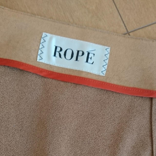 ROPE’(ロペ)のROPEエコスエードラップスカート レディースのスカート(ひざ丈スカート)の商品写真