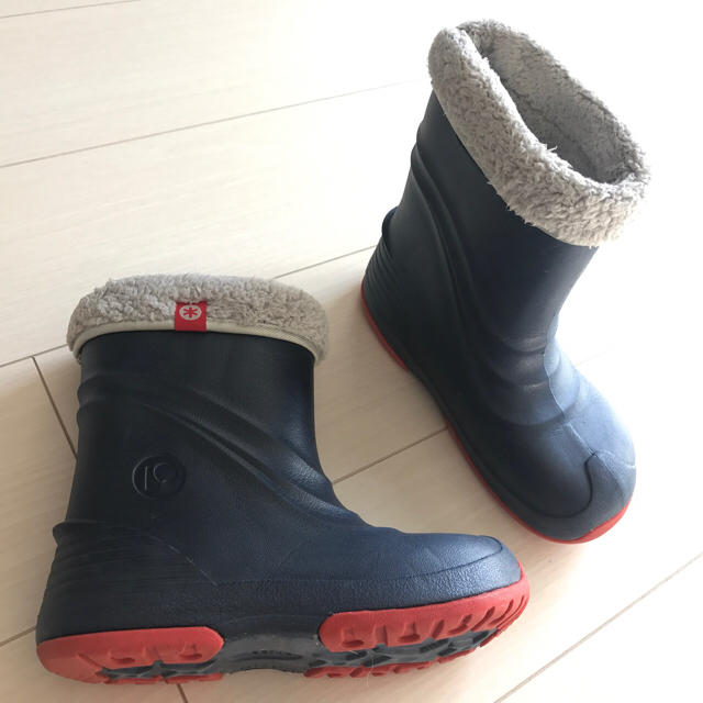 crocs(クロックス)の★プーキーズ★雪用スノーブーツ長靴レインブーツ★21〜22cm★1回使用★ キッズ/ベビー/マタニティのキッズ靴/シューズ(15cm~)(長靴/レインシューズ)の商品写真