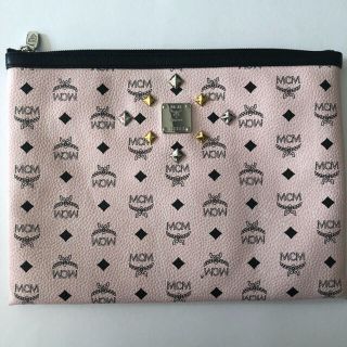 エムシーエム(MCM)の美品 MCM クラッチバッグ(クラッチバッグ)