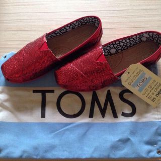 TOMS シューズ(スニーカー)