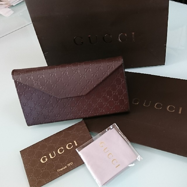 Gucci(グッチ)のねこ様用  新品未使用 GUCCI グッチ  ハート サングラス ブラウン レディースのファッション小物(サングラス/メガネ)の商品写真