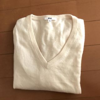 ユニクロ(UNIQLO)のUNIQLO カシミヤセーター(ニット/セーター)