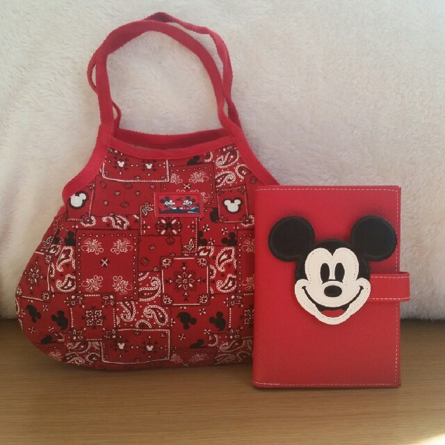 Disney ミッキー パスポートケース ミニバッグの通販 By Mamekichi S Shop ディズニーならラクマ