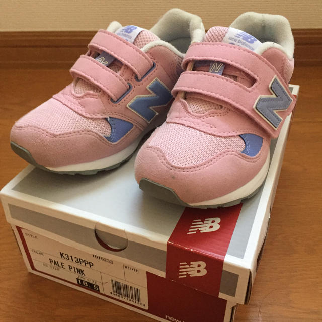 New Balance(ニューバランス)の⭐️YUI♡様専用⭐️  ⌘ニューバランス キッズスニーカー ⌘ キッズ/ベビー/マタニティのキッズ靴/シューズ(15cm~)(スニーカー)の商品写真