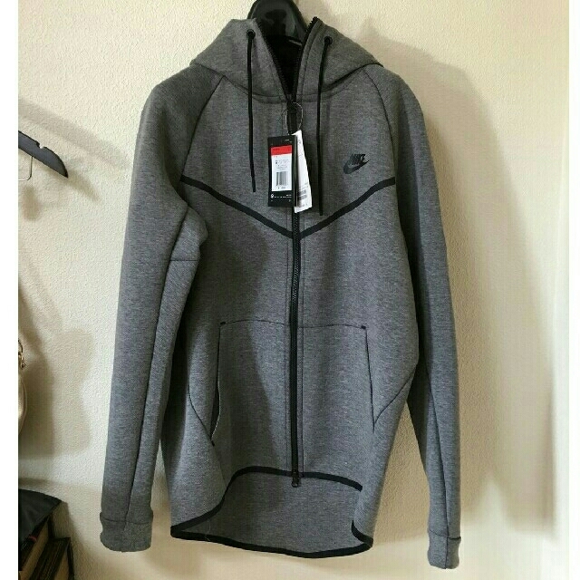 ポリエステ NIKE - NIKE / Tech Fleece Wind Runner の通販 by るんるん's shop|ナイキならラクマ リース
