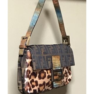 フェンディ(FENDI)の難あり！フェンディ ズッカ×ハラコ×パイソン柄 ショルダーバッグ(ショルダーバッグ)