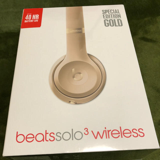 Beats by Dr Dre(ビーツバイドクタードレ)のbeats solo3 wirelessオンイヤーヘッドホン Gold スマホ/家電/カメラのオーディオ機器(ヘッドフォン/イヤフォン)の商品写真