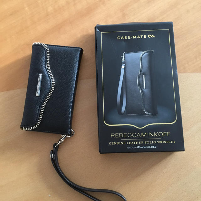 Rebecca Minkoff(レベッカミンコフ)のRebecca Minkoff 手帳型レザーiPhoneケース スマホ/家電/カメラのスマホアクセサリー(iPhoneケース)の商品写真