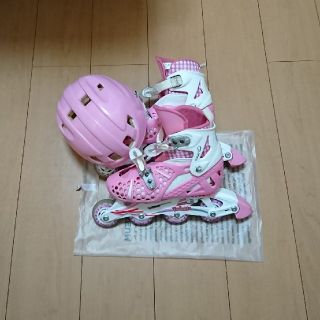 mariiさん専用 値下げ！！美品  ローラースケート ヘルメット付き(ローラーシューズ)