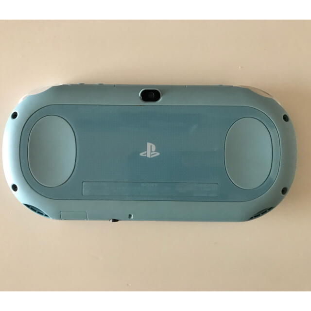 PlayStation Vita(プレイステーションヴィータ)のPSvita 2000 エンタメ/ホビーのゲームソフト/ゲーム機本体(携帯用ゲーム機本体)の商品写真