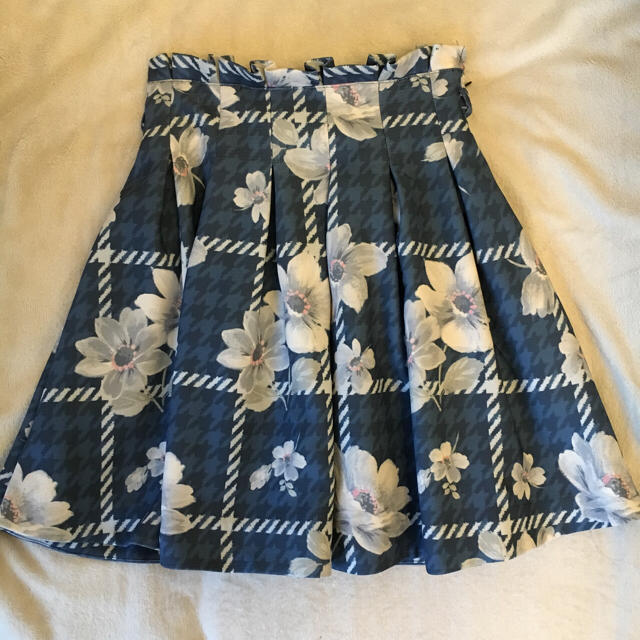LIZ LISA(リズリサ)のLIZ LISA 千鳥柄フラワースカート レディースのスカート(ひざ丈スカート)の商品写真