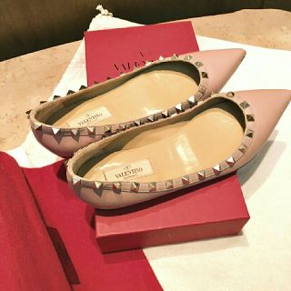 ヴァレンティノ(VALENTINO)のバレンティノロックスタッズバレリーナ37.5/ウォーターローズ☆美品☆最後!!!(ハイヒール/パンプス)