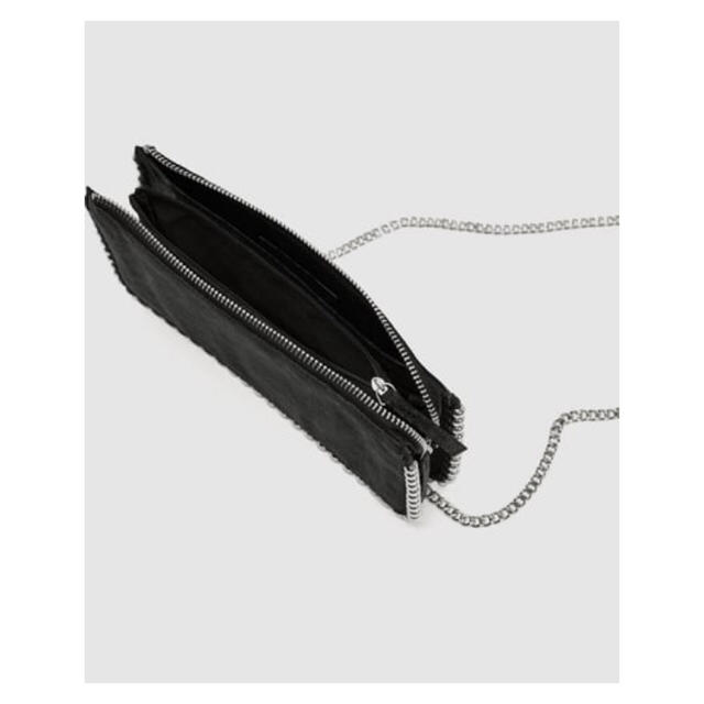 ZARA(ザラ)の完売品 ザラ スタッズ チェーンウォレット 黒 ショルダー ポシェット ブーツ レディースのバッグ(ショルダーバッグ)の商品写真