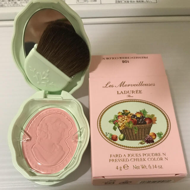 Les Merveilleuses LADUREE(レメルヴェイユーズラデュレ)のラデュレ限定色チーク コスメ/美容のベースメイク/化粧品(チーク)の商品写真