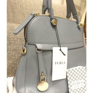 フルラ(Furla)の【保護シール付】フルラ♥️パイパーM(ショルダーバッグ)