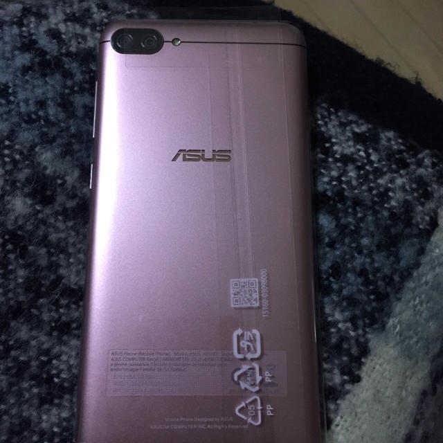 ASUS(エイスース)のASUS Zenfone4 MAX スマホ/家電/カメラのスマートフォン/携帯電話(スマートフォン本体)の商品写真