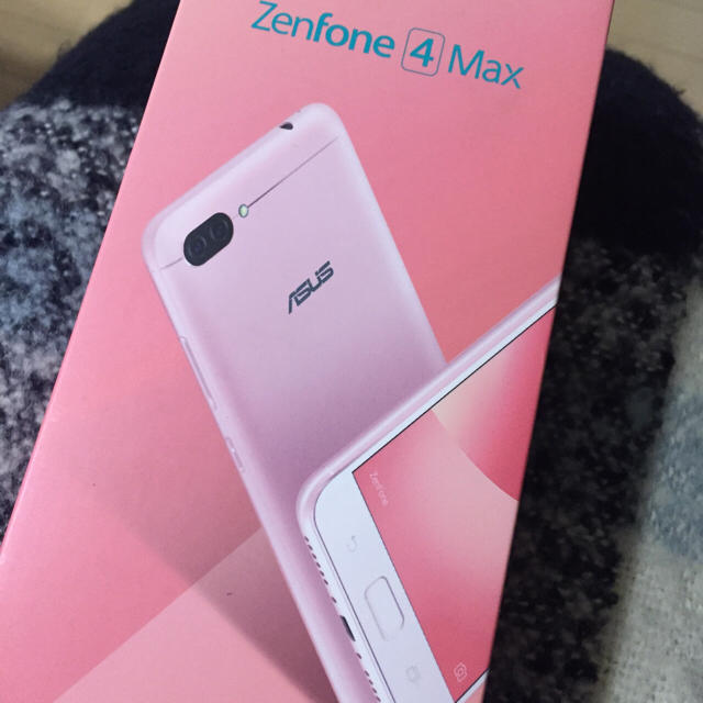 ASUS(エイスース)のASUS Zenfone4 MAX スマホ/家電/カメラのスマートフォン/携帯電話(スマートフォン本体)の商品写真