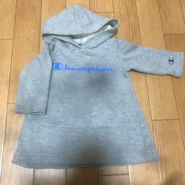 Champion(チャンピオン)のChampion 子供服 キッズ/ベビー/マタニティのベビー服(~85cm)(ワンピース)の商品写真