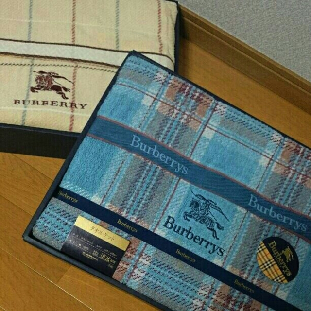 BURBERRY(バーバリー)のto1177さん専用です。バーバリー  タオルケット キッズ/ベビー/マタニティの寝具/家具(タオルケット)の商品写真