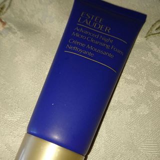 エスティローダー(Estee Lauder)の値下げしました 新品 エスティローダー マイクロクレンジングフォーム 30ml(クレンジング/メイク落とし)