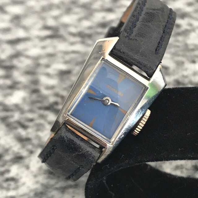 Jaeger-LeCoultre(ジャガールクルト)の(lapin-lapin様専用)レクルト レディース時計 アシメトリー 超レア品 レディースのファッション小物(腕時計)の商品写真