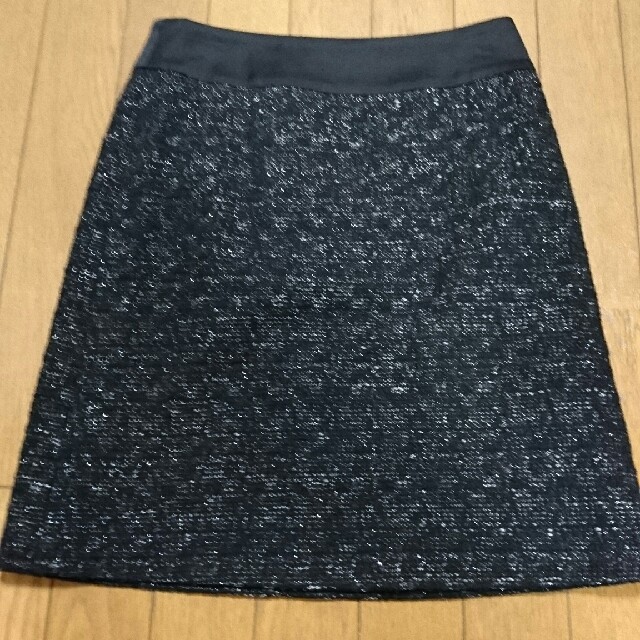 M-premier(エムプルミエ)のＭプルミエ ラメ入りスカート レディースのスカート(ひざ丈スカート)の商品写真