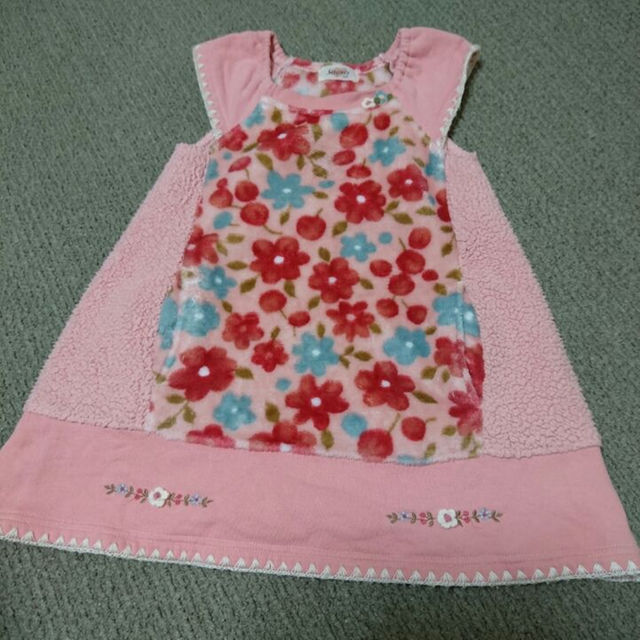 Souris(スーリー)のスーリー 花柄ボアワンピース100 キッズ/ベビー/マタニティのキッズ服女の子用(90cm~)(ワンピース)の商品写真