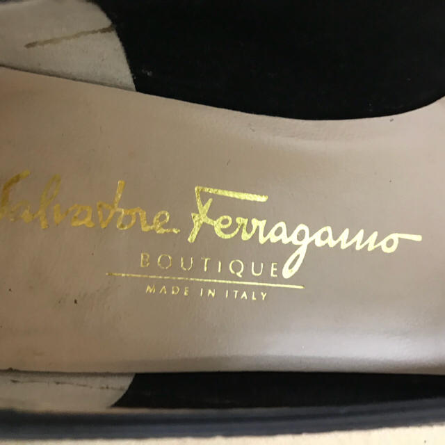 Salvatore Ferragamo(サルヴァトーレフェラガモ)のサルバトーレフェラガモ パンプス  36 レディースの靴/シューズ(ハイヒール/パンプス)の商品写真