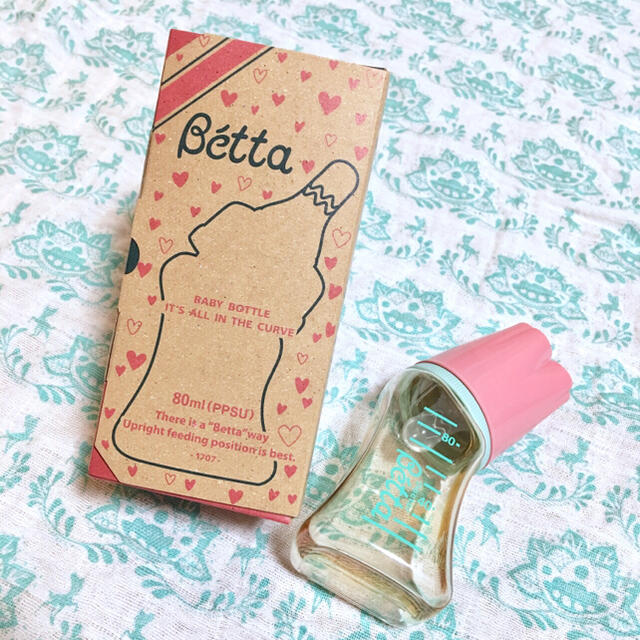 VETTA(ベッタ)の哺乳瓶✩80㎖✩ キッズ/ベビー/マタニティの授乳/お食事用品(哺乳ビン)の商品写真