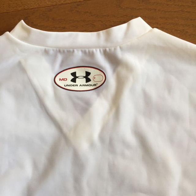 UNDER ARMOUR(アンダーアーマー)の未使用★アンダーアーマーUNDER ARMOUR★ノースリーブTシャツヒートギア メンズのトップス(その他)の商品写真