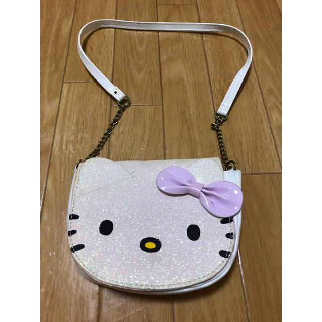 H&M(エイチアンドエム)のH&M Hello Kitty ポシェット エンタメ/ホビーのおもちゃ/ぬいぐるみ(キャラクターグッズ)の商品写真