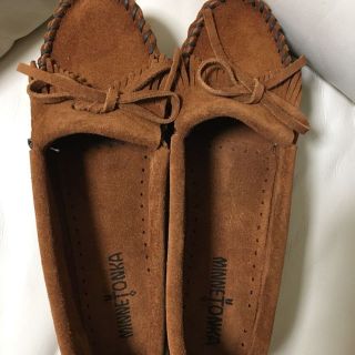 ミネトンカ(Minnetonka)の【さと☆あか様専用】【美品】ミネトンカ/サイズ7/ブラウン(その他)