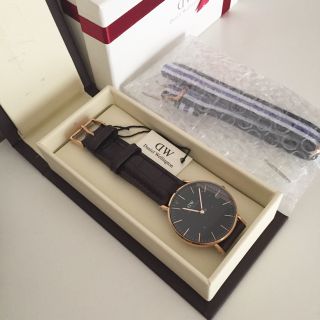 ダニエルウェリントン(Daniel Wellington)の新品未使用 ダニエルウェリントンクラッシック ブラック　36mm 替えベルト付(腕時計)