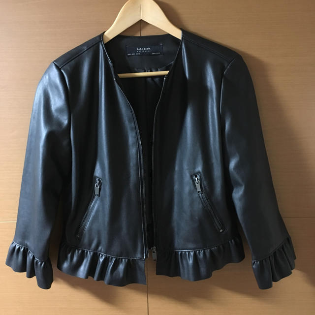 ZARA(ザラ)の皮ジャケット レディースのジャケット/アウター(ライダースジャケット)の商品写真