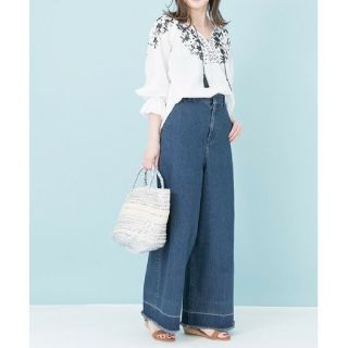 アーバンリサーチ(URBAN RESEARCH)の【☆新品・未使用☆】URBAN RESEARCH ハイウエストデニムワイドパンツ(デニム/ジーンズ)