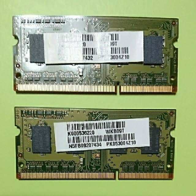 SAMSUNG(サムスン)のDDR3 PC3-10600S ノートPC用メモリー  2GB×2枚 スマホ/家電/カメラのPC/タブレット(PCパーツ)の商品写真