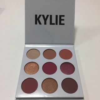 カイリーコスメティックス(Kylie Cosmetics)の確実正規品 kylie cosmetic アイシャドウパレット(アイシャドウ)