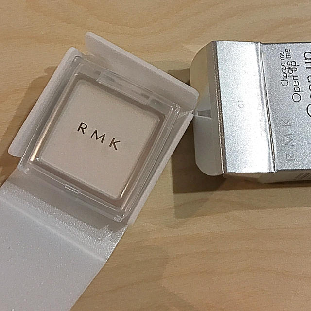 RMK(アールエムケー)のRMK インジーニアス パウダーアイス 01 ホワイト コスメ/美容のベースメイク/化粧品(アイシャドウ)の商品写真